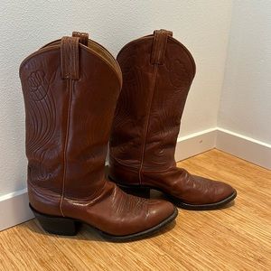 Tony Lama Vintage Women’s Cowboy Boots